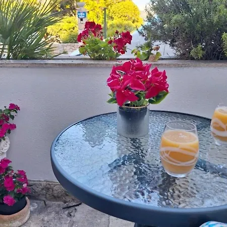 Francesko Near Old Town *