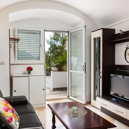 Francesko Near Old Town